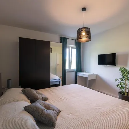 6 Bedroom Beautiful In Nedescina Holiday home Ruzici (Sveta Nedelja)