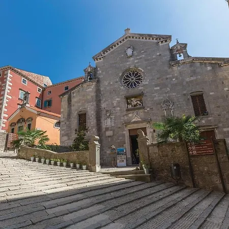 6 Bedroom Beautiful In Nedescina Σπίτι διακοπών Ruzici (Sveta Nedelja)